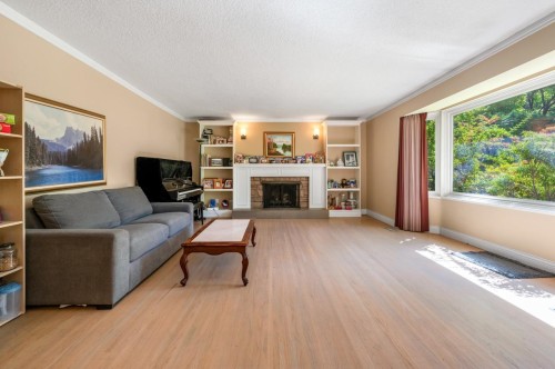1545 49Th Avenue W, Vancouver, BC 