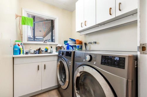 1545 49Th Avenue W, Vancouver, BC 
