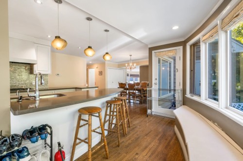 1545 49Th Avenue W, Vancouver, BC 