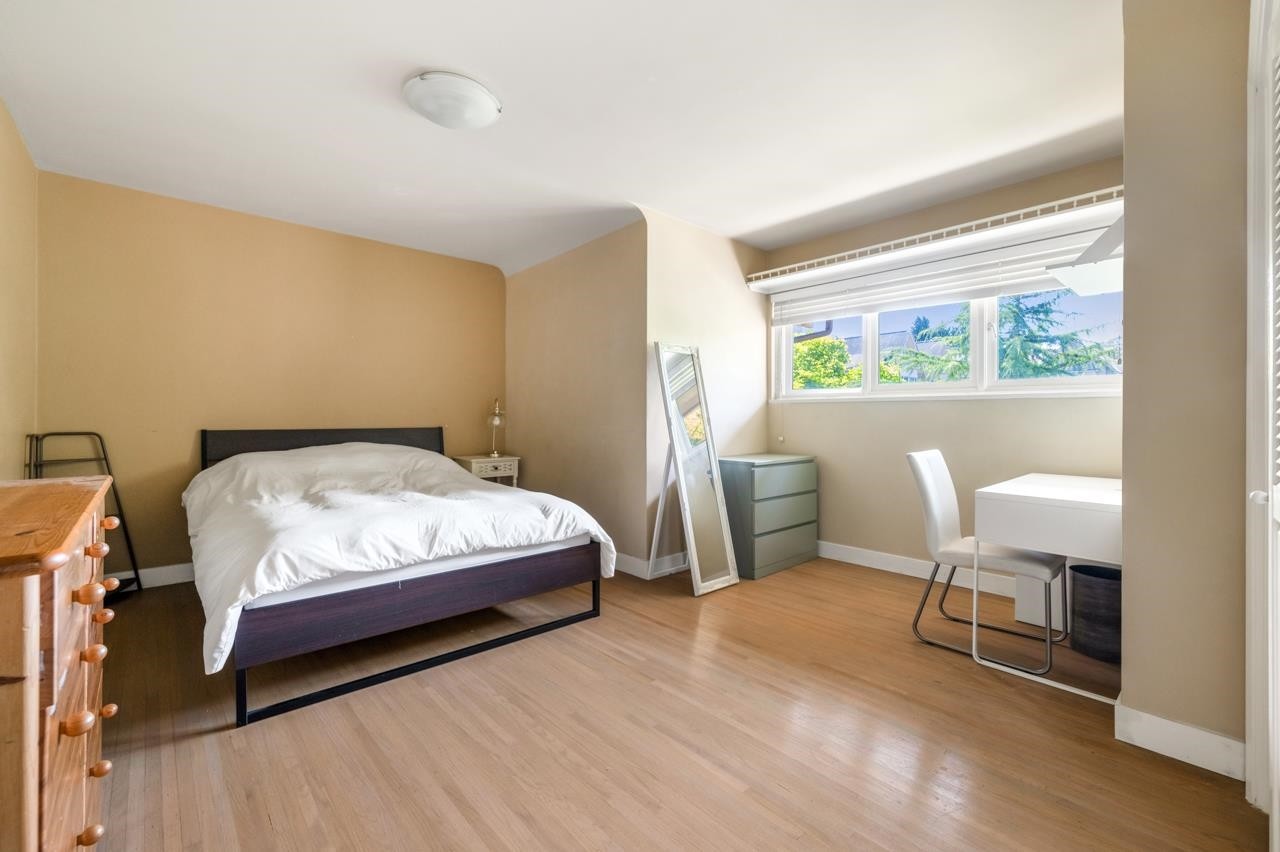 1545 49Th Avenue W, Vancouver, BC