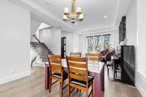 4555 9Th Avenue W, Vancouver, BC 