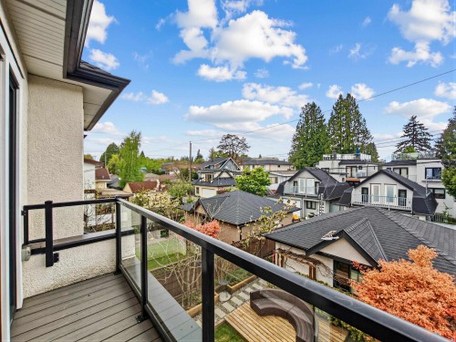 4555 9Th Avenue W, Vancouver, BC 
