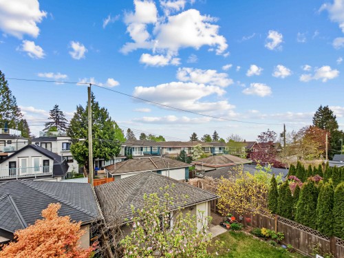 4555 9Th Avenue W, Vancouver, BC 