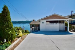 484 Marine Drive Gibsons, BC V0N 1V0
