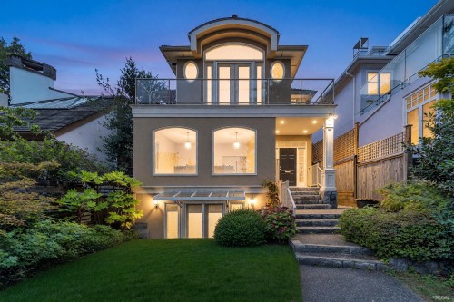 4648 2Nd Avenue W, Vancouver, BC 