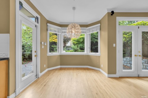 4648 2Nd Avenue W, Vancouver, BC 