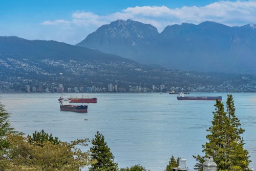 4648 2Nd Avenue W, Vancouver, BC 