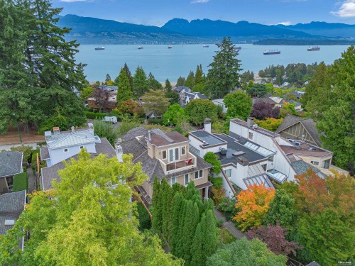 4648 2Nd Avenue W, Vancouver, BC 