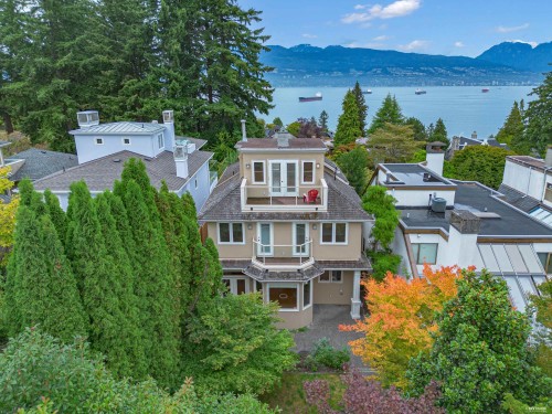 4648 2Nd Avenue W, Vancouver, BC 
