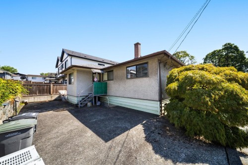 715 63Rd Avenue E, Vancouver, BC 
