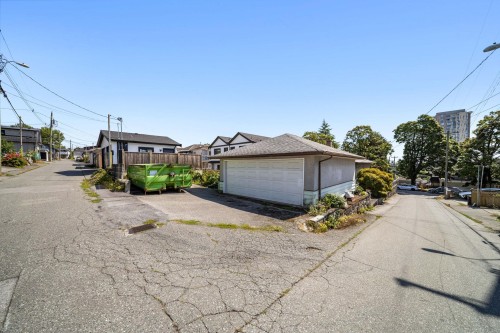 715 63Rd Avenue E, Vancouver, BC 
