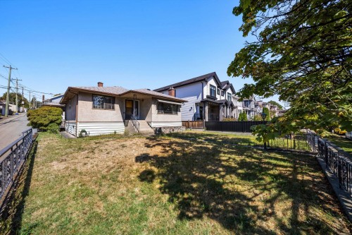 715 63Rd Avenue E, Vancouver, BC 