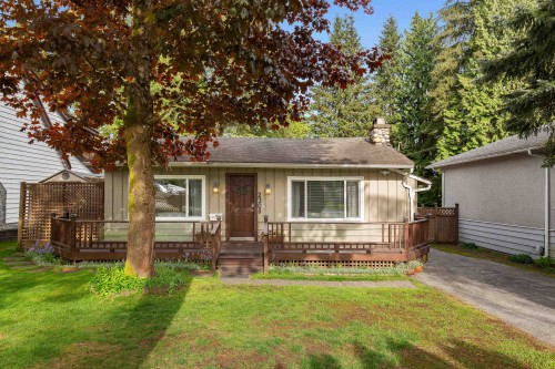 2306 William Avenue  North Vancouver, BC V7J 2P6