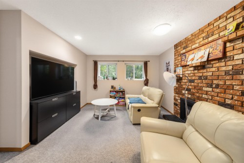 1650 Connaught Drive, Port Coquitlam, BC 