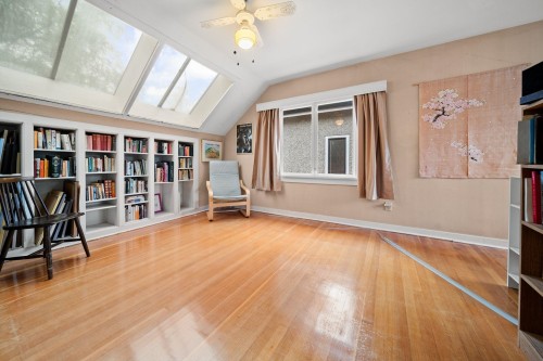 4311 14Th Avenue W, Vancouver, BC 
