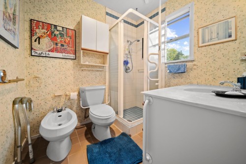 4311 14Th Avenue W, Vancouver, BC 