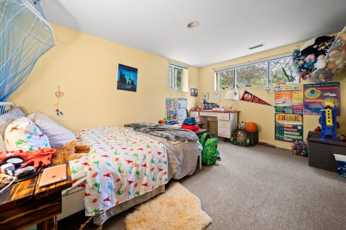4311 14Th Avenue W, Vancouver, BC 