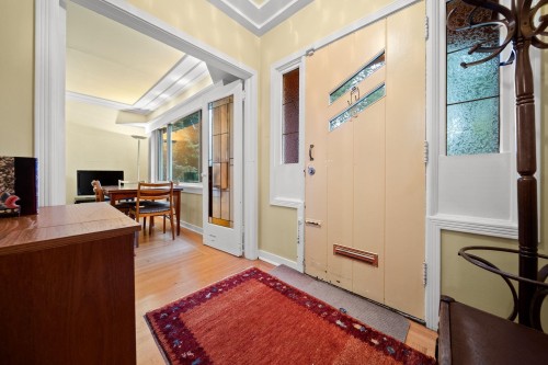 4311 14Th Avenue W, Vancouver, BC 