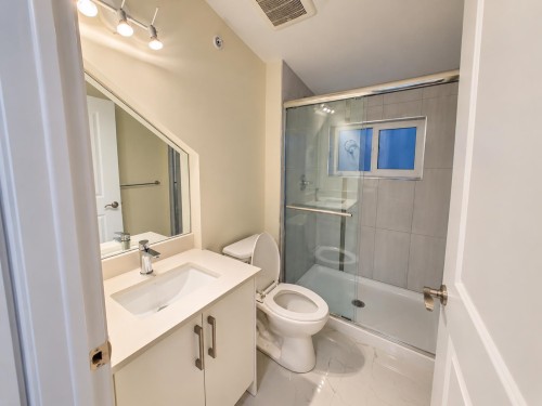 8221 Fremlin Street, Vancouver, BC 