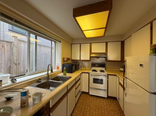 3848 38Th Avenue W, Vancouver, BC 