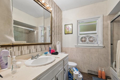 1441 49Th Avenue W, Vancouver, BC 