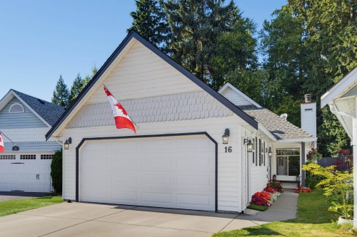 16-2865 Glen Drive  Coquitlam, BC V3B 6W1