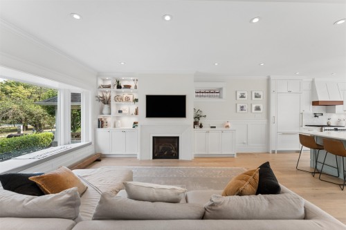 1250 11Th Avenue E, Vancouver, BC 