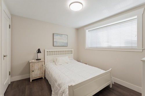 1250 11Th Avenue E, Vancouver, BC 