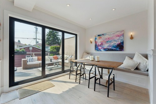 1250 11Th Avenue E, Vancouver, BC 