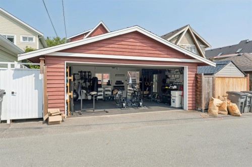 1250 11Th Avenue E, Vancouver, BC 