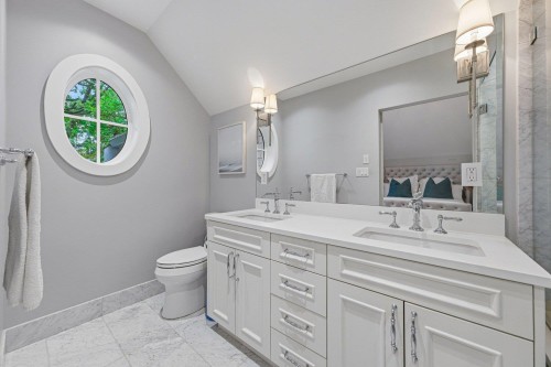 1242 23Rd Avenue E, Vancouver, BC 