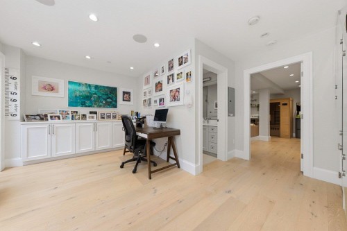 1242 23Rd Avenue E, Vancouver, BC 