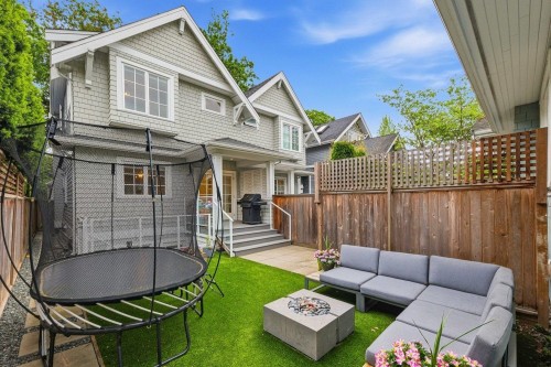 1242 23Rd Avenue E, Vancouver, BC 