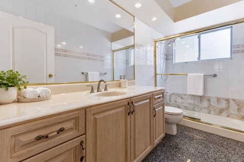 596 62Nd Avenue W, Vancouver, BC 