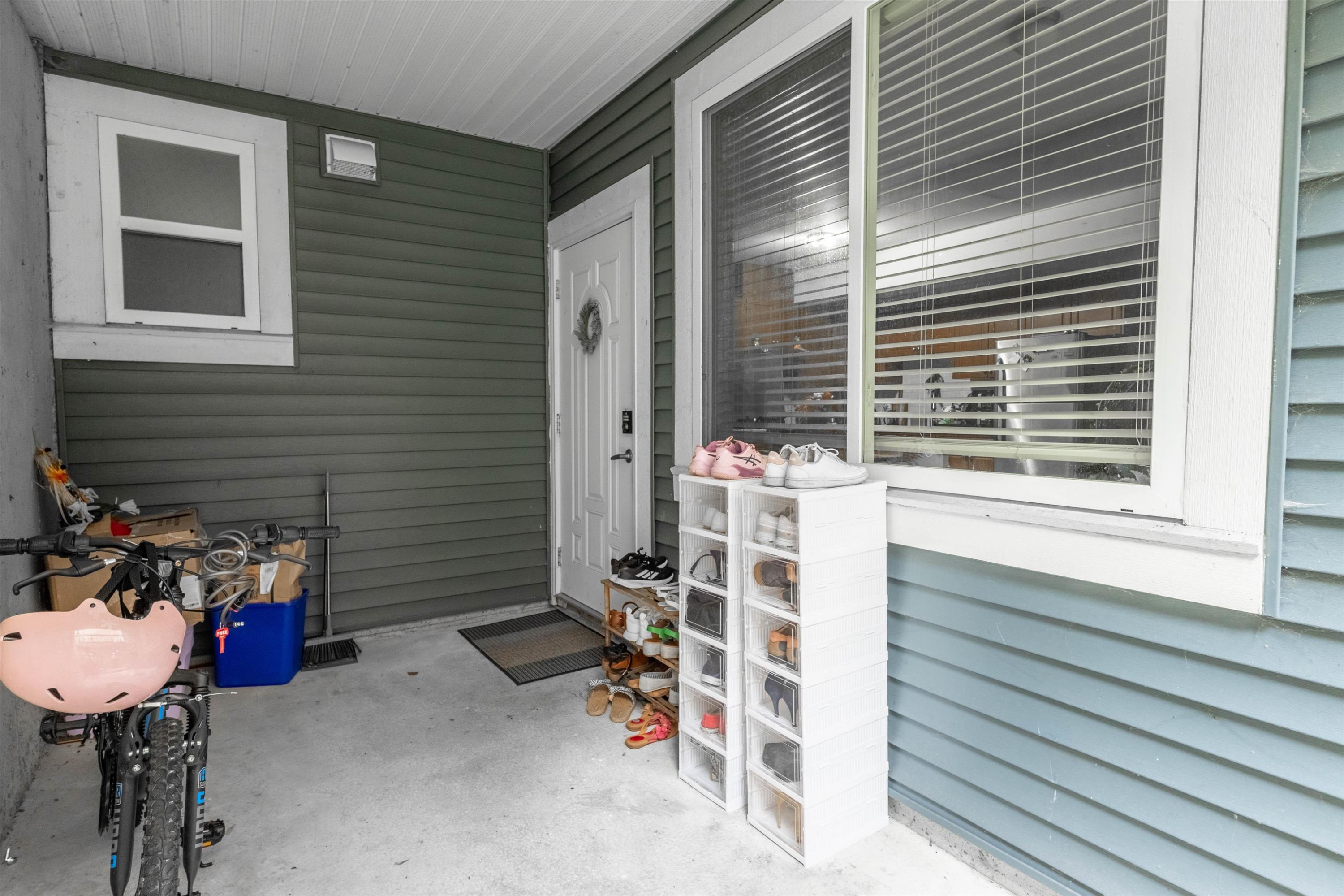 3383 Gislason Avenue, Coquitlam, BC