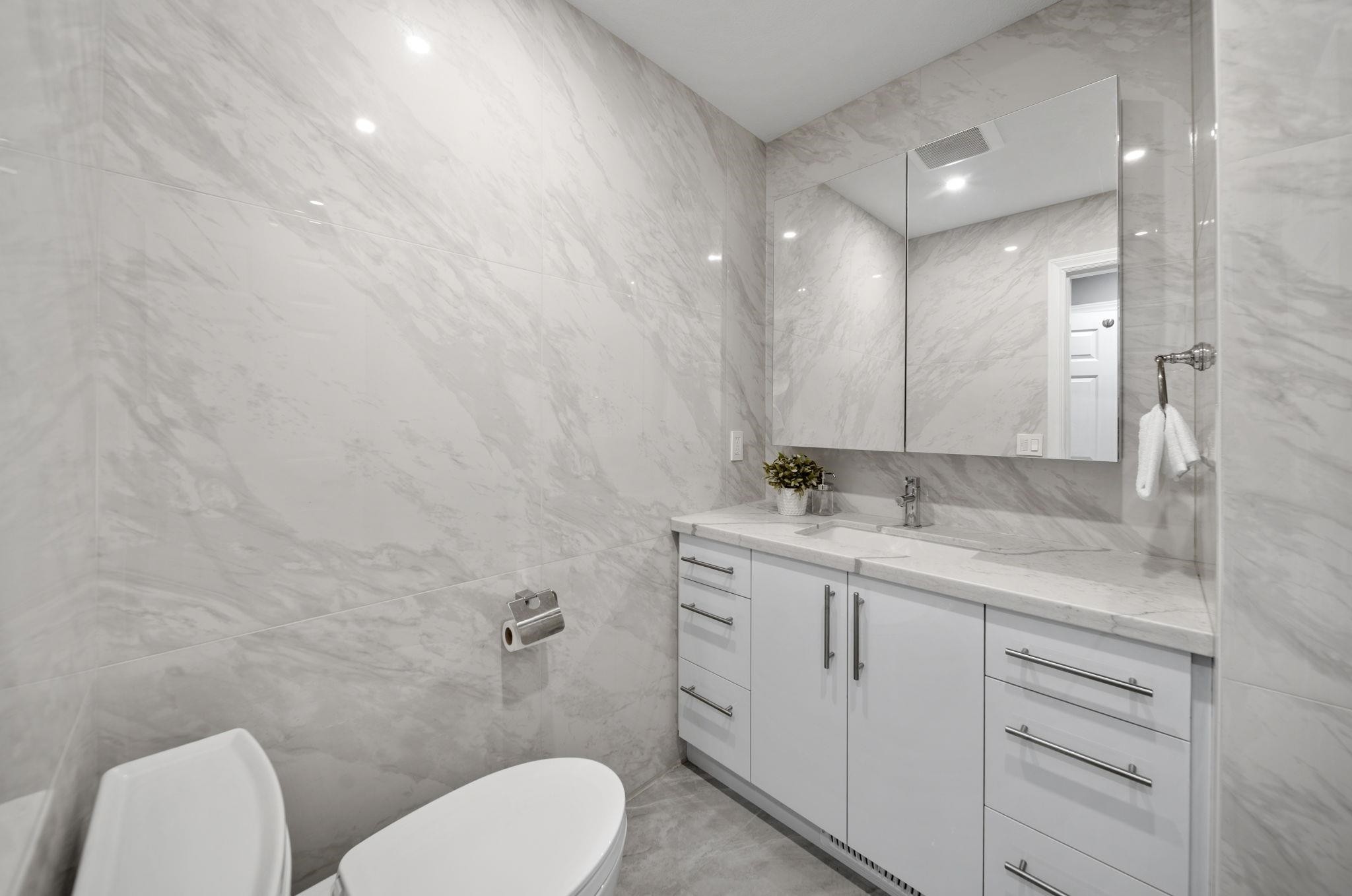 2480 Gale Avenue, Coquitlam, BC