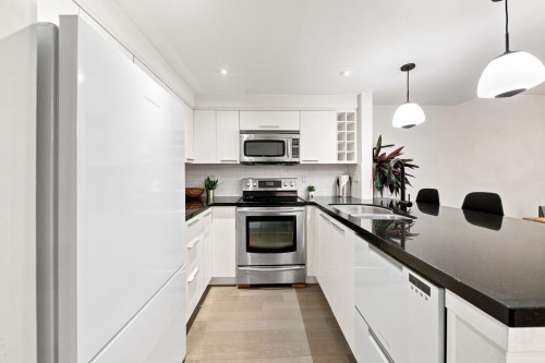 3062 Willow Street, Vancouver, BC 