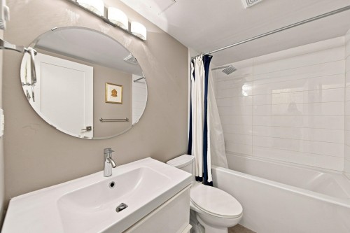3062 Willow Street, Vancouver, BC 