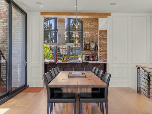 3305 Point Grey Road, Vancouver, BC 