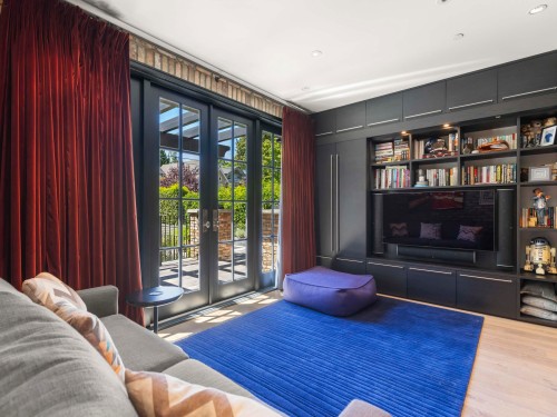3305 Point Grey Road, Vancouver, BC 