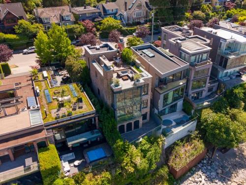 3305 Point Grey Road, Vancouver, BC 