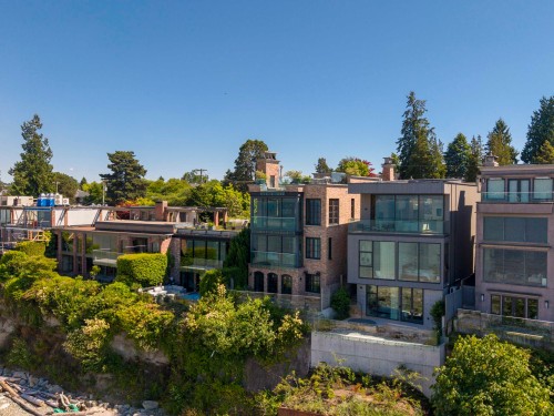 3305 Point Grey Road, Vancouver, BC 