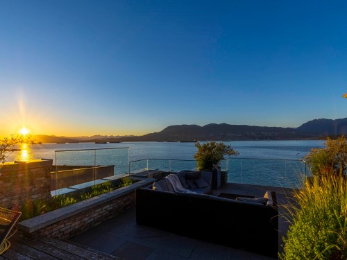 3305 Point Grey Road, Vancouver, BC 