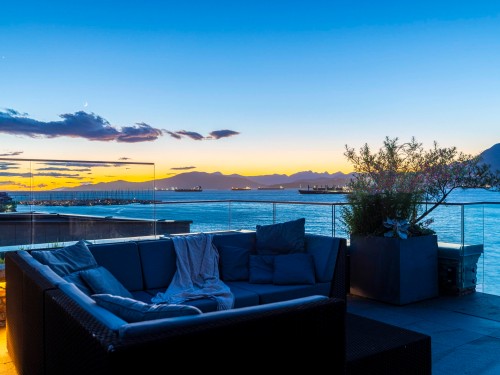3305 Point Grey Road, Vancouver, BC 