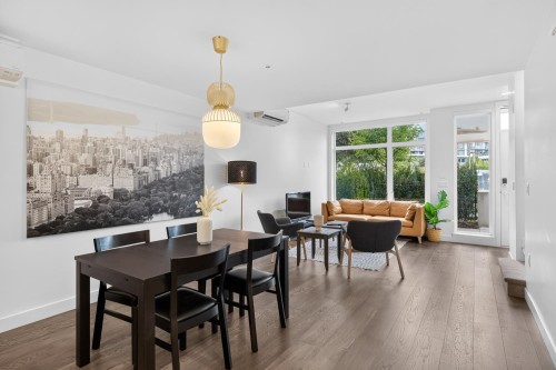 561 29Th Avenue W, Vancouver, BC 