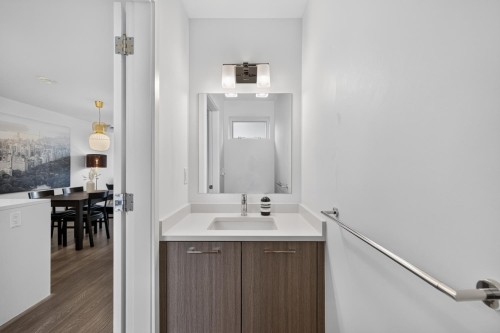 561 29Th Avenue W, Vancouver, BC 