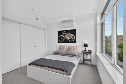 561 29Th Avenue W, Vancouver, BC 