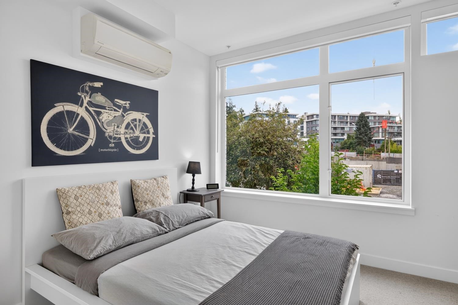 561 29Th Avenue W, Vancouver, BC