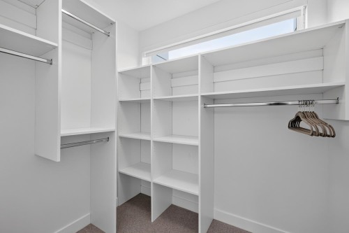 561 29Th Avenue W, Vancouver, BC 
