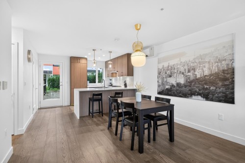 561 29Th Avenue W, Vancouver, BC 
